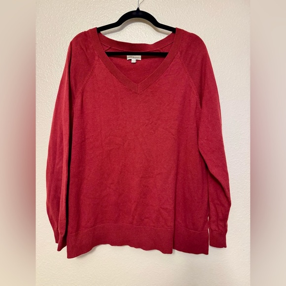 Lucky Brand Women's V-Neck Sweater in dark red - Picture 1 of 3